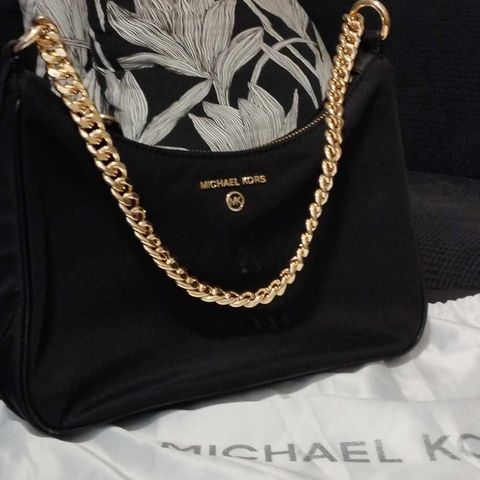 Michael Kors vesker