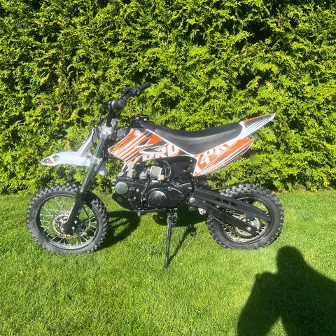 125cc dirtbike klar for nye eventyr