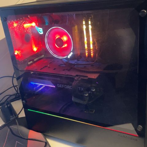 Kraftig Gaming PC RTX 3060 TI + 240hz skjerm