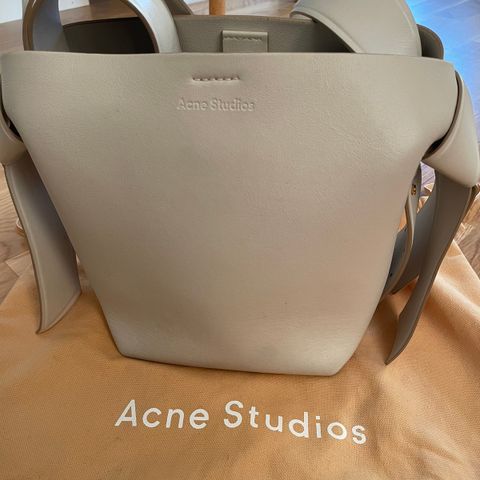 ACNE studios musubi mini