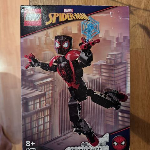 Lego spiderman 76225