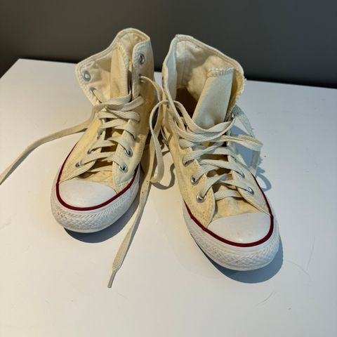 Knall fine Converse