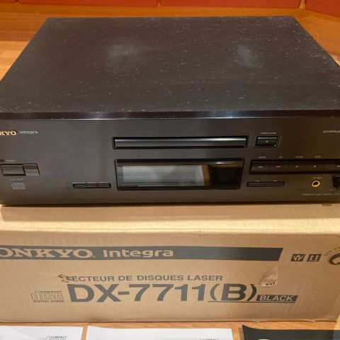 Onkyo Integra DX-7711 high-end CD-spiller selges for kr. 2.000,- Må fikses!