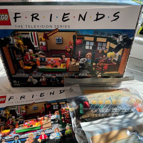 LEGO ideas 21319 FRIENDS Central Perk