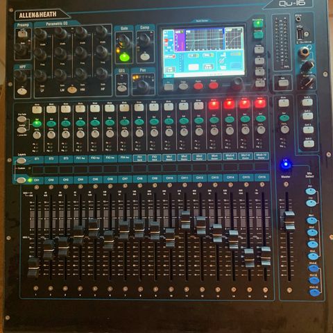 Allen & Heath QU16 mikser