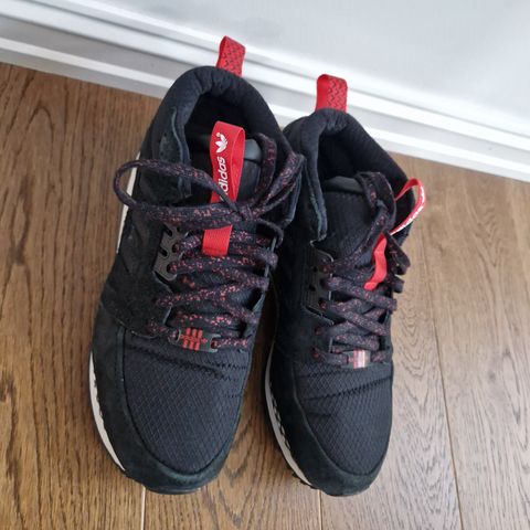 Adidas Primaloft joggesko i str 40