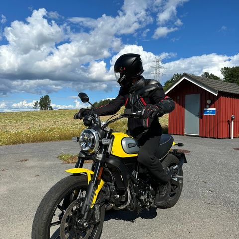 Motorsykkeljakke fra Ducati