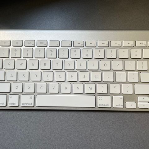 Apple Wireless Keyboard