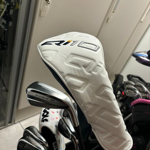 Taylormade QI10 LS driver