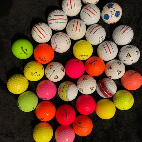 Selger 350 golfballer samlet, billig! 5kr pr golfball uansett merke/type