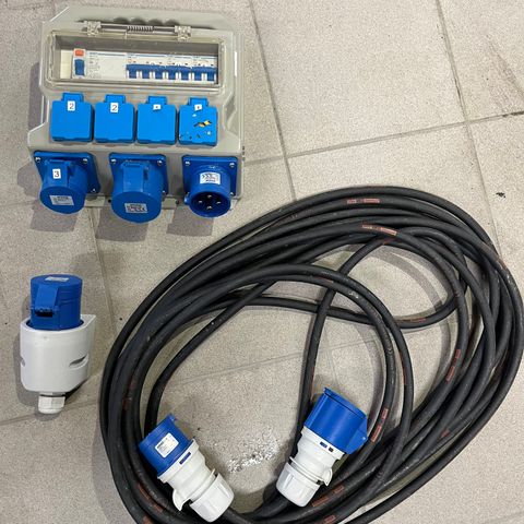 230 V 32A 3-fase byggsentral med kabel