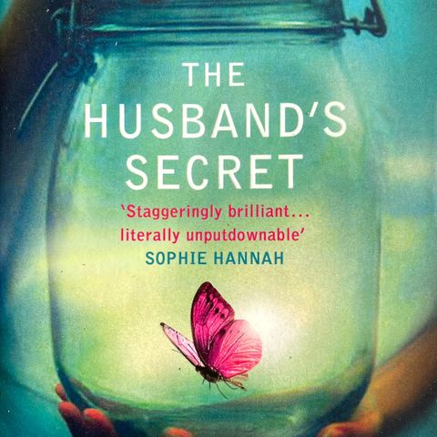 Liane Moriarty: "The Husband's Secret". Engelsk. Paperback