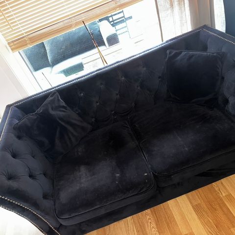 Sofa (en toseter og en treseter)