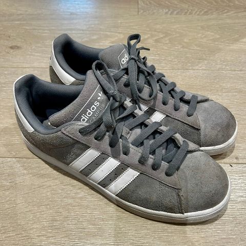 Adidas campus str 44 2/3