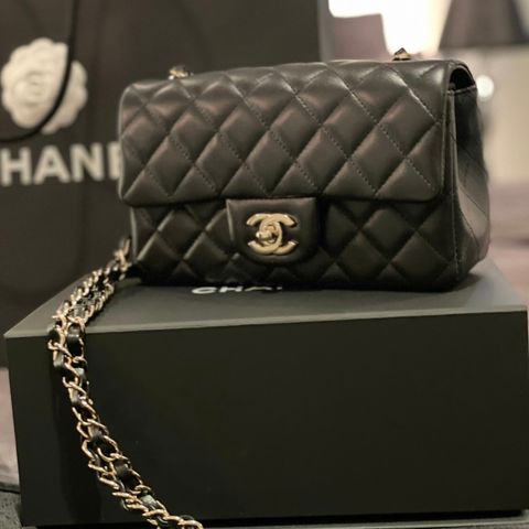 Chanel mini classic VANSKELIG Å FÅ TAK I