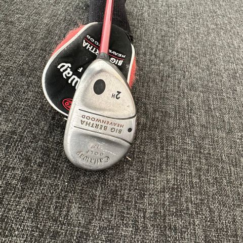 Callaway heavenwood. 2hybrid/17grader. Firm skaft.