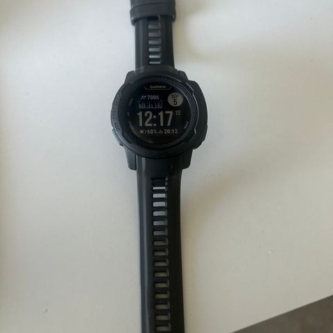 Garmin instinct 2s