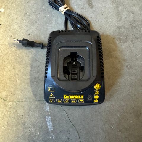 Dewalt batteri lader.