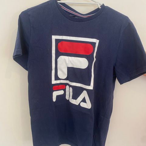 Fila t-skjorte