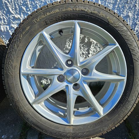 Hakkapeliitta R5 vinterdekk på alufelg 185/55R15 4x100