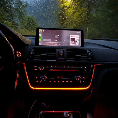 Bmw CarPlay i full skjerm selges (KUN BMW INKL KODING)