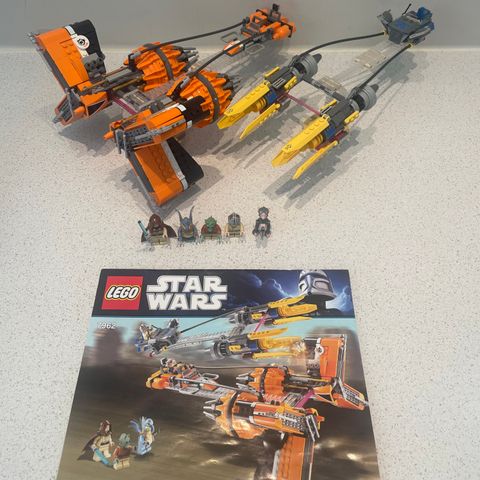 Lego Star Wars 7962 - Anakin Skywalker and Sebulba's Podracers