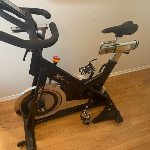 RESERVERT X-erfit Indoor 350 spinningsykkel + mykt setetrekk