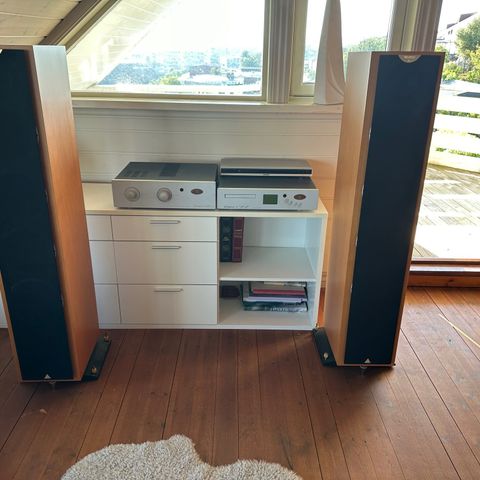 Stereoanlegg Unico SE-Amp, Unico CDP-CD, Triangle Stratos Luna 260-Høytalere