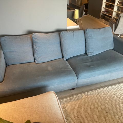 Superkomfortabel og pen sofa selges