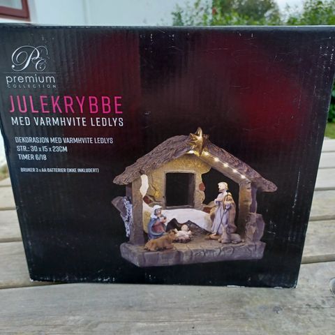 Julekrybbe med ledlys- ikke brukt