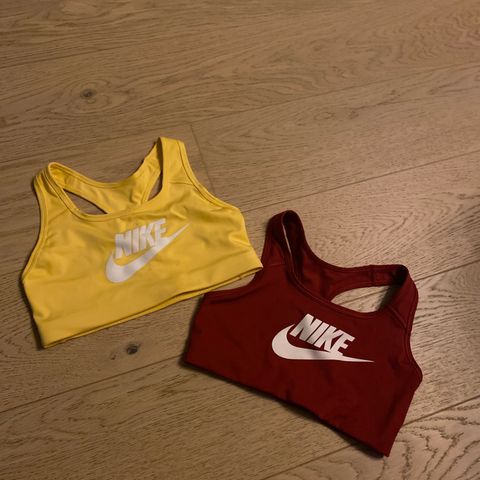 2 ubrukt sports bh fra Nike, SMALL