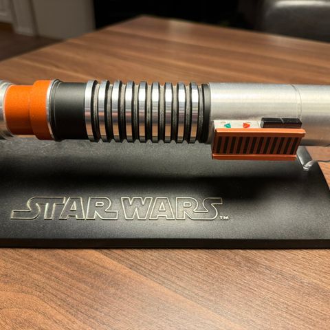 Luke Skywalker lightsaber replica