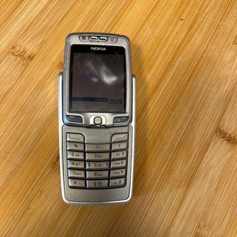 Nokia e70