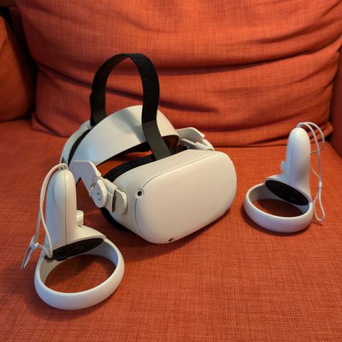 Meta Quest 2 (Oculus) - 128GB + Halo strap + masse utstyr