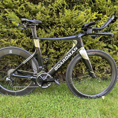 Boardman Elite Air 9.8 tempo-/triatlonsykkel. (STR M)