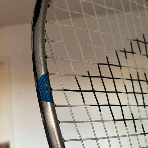 Squash Racket fra Dunlop