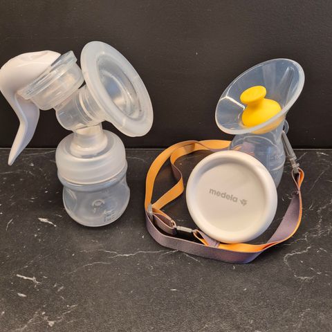 Philips Avent manuell brystpumpe og Medela
brystmelkoppsamler.