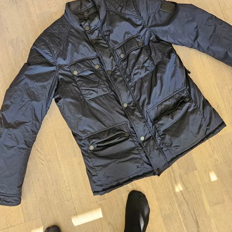 Belstaff jakke selges XL