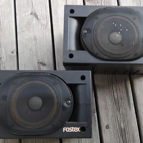 Fostex SP8 monitor