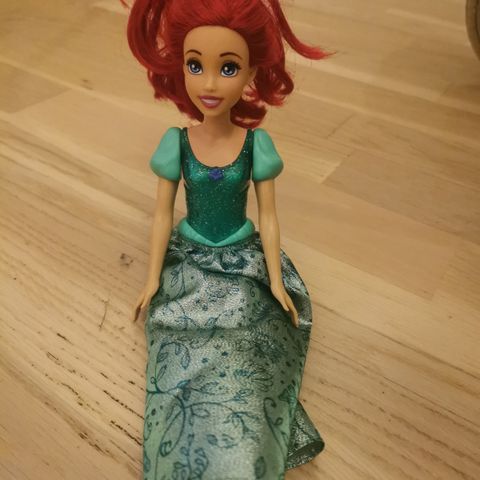 Ariel barbie