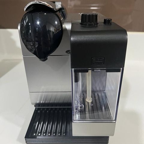 Delonghi Nespresso Latissima