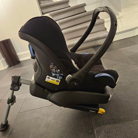 Maxi Cosi med isofix base