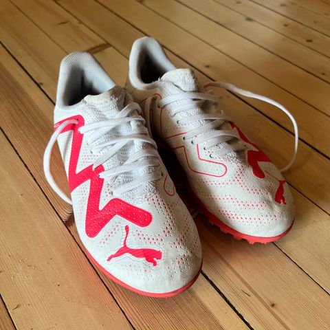 Puma fotballsko - lite brukt