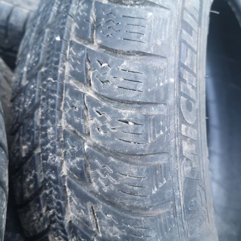 Sommer og Vinter dekk. 155/65R14 Michelin