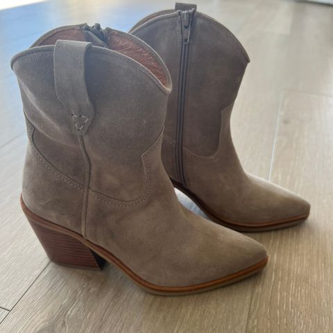 Helt nye cowboyboots