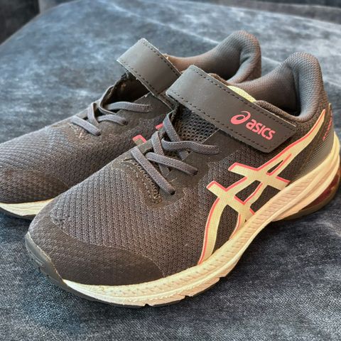 Asics joggesko - str. 34,5