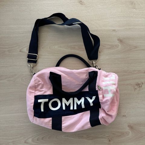 Tommy Hilfiger bag