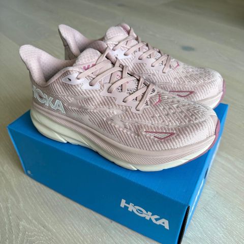 Hoka clifton 9 dame (Pris 1500kr)