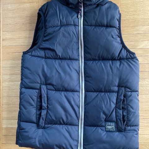 Vest fra HM str 134-140