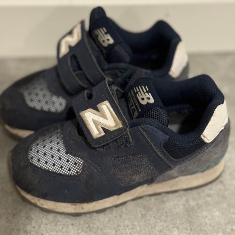 New balance sneakers barnesko str 23,5